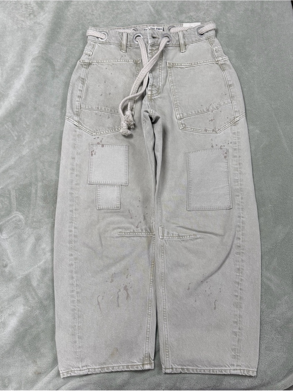 We The Free light gray denim jeans with navy label
